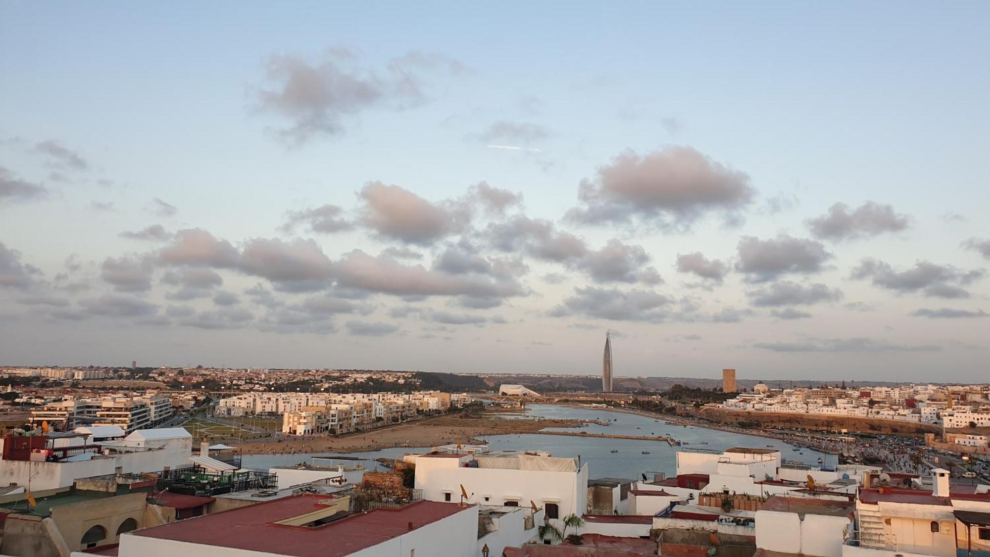 Appartement Agreable Avec 2 Tres Belles Terrasses Au Coeur De Rabat Exterior foto