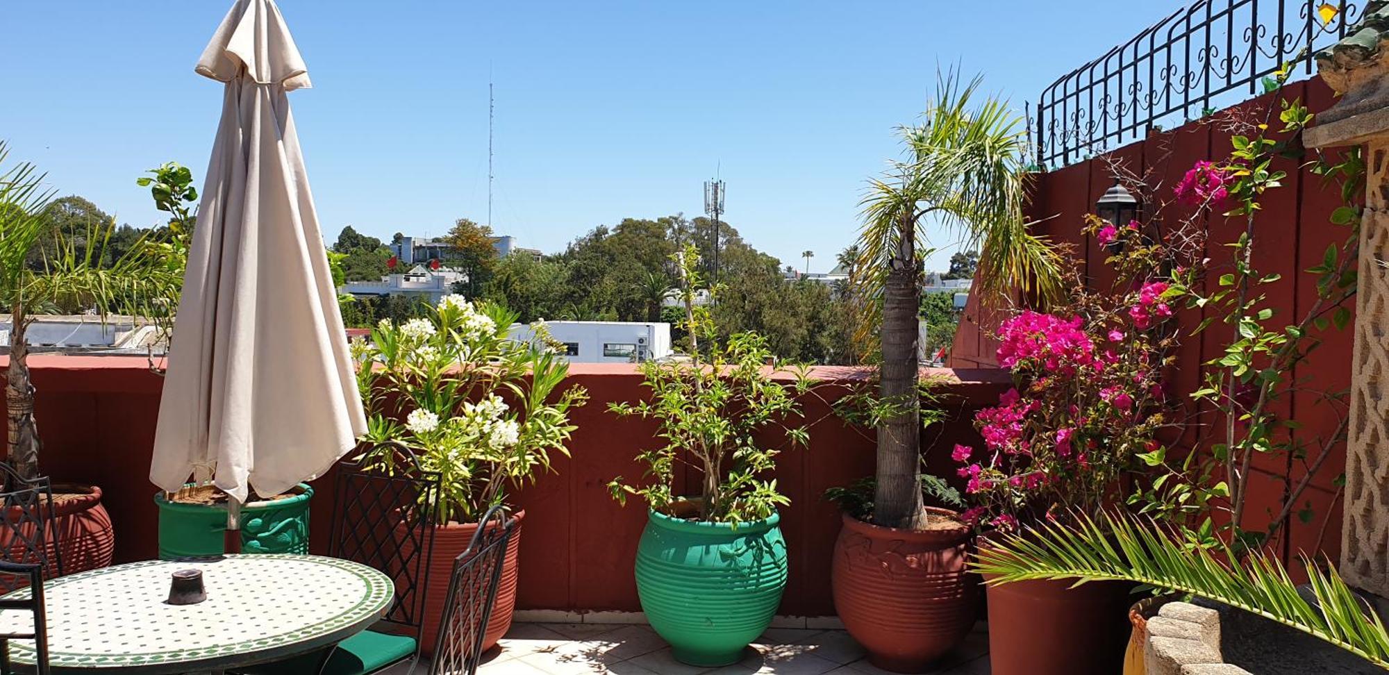 Appartement Agreable Avec 2 Tres Belles Terrasses Au Coeur De Rabat Exterior foto